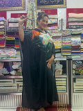 Kimono Traditionnel Brodé avec Robe